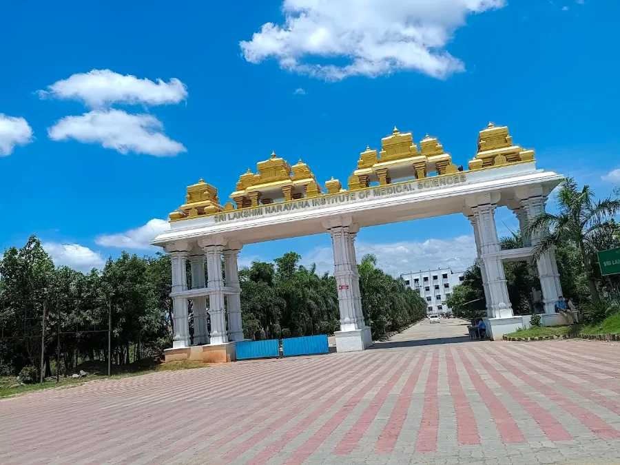 Sri Lakshmi Narayana Institute (SLIMS), Puducherry — campus