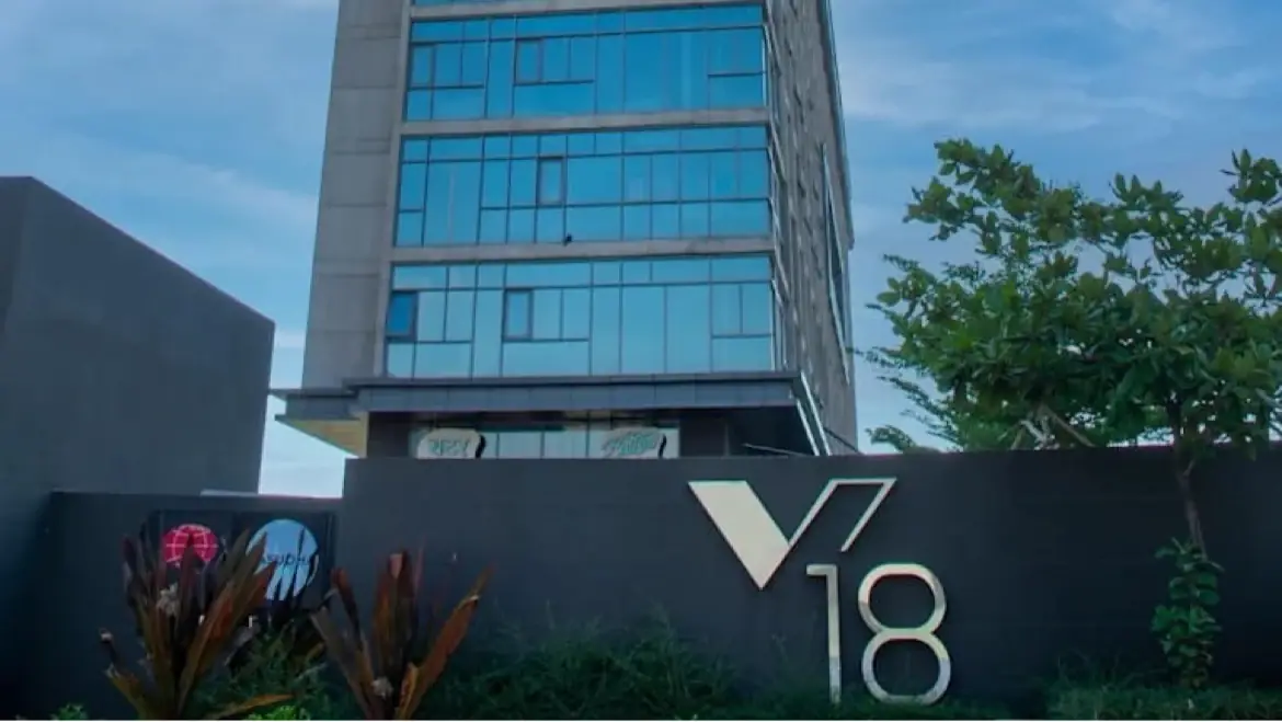 V18 building, Balewadi High Street, Baner — FindUrCollege (Find Your College) head office